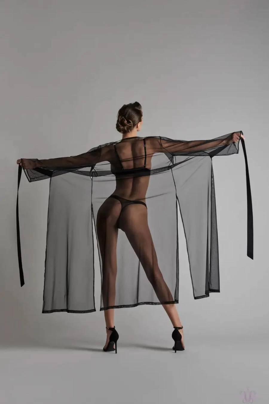 Sexproducts Black Maison Close Madame Reve Long Kimono Robe